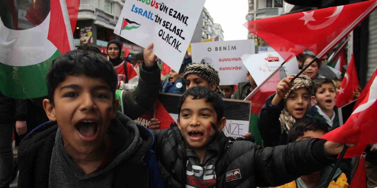 Samsun’da Filistin’e Destek Yürüyüşü Yapıldı