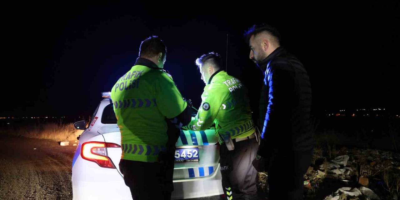 Takla Atan Araçtan Burnu Bile Kanamadan Çıktı