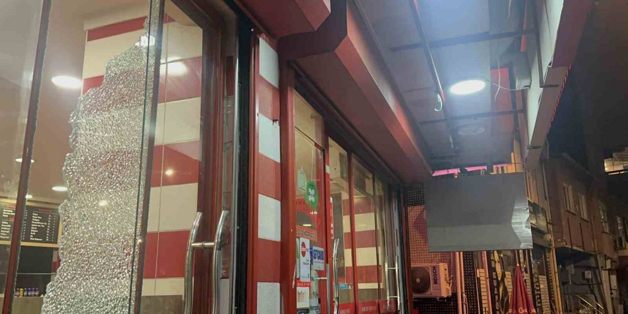 Eyüpsultan’da Restorana Pompalı Silahla Saldırı: 2’si Ağır 5 Yaralı