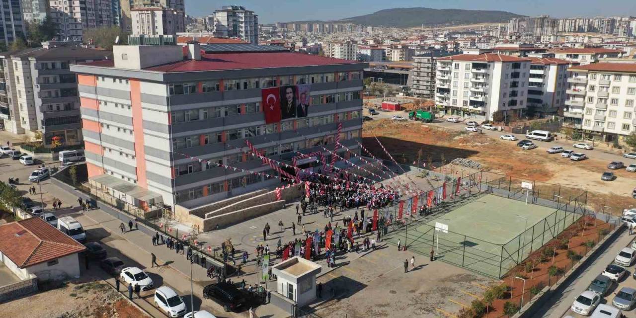 Fadıloğlu’na “Teşekkür Plaketi”