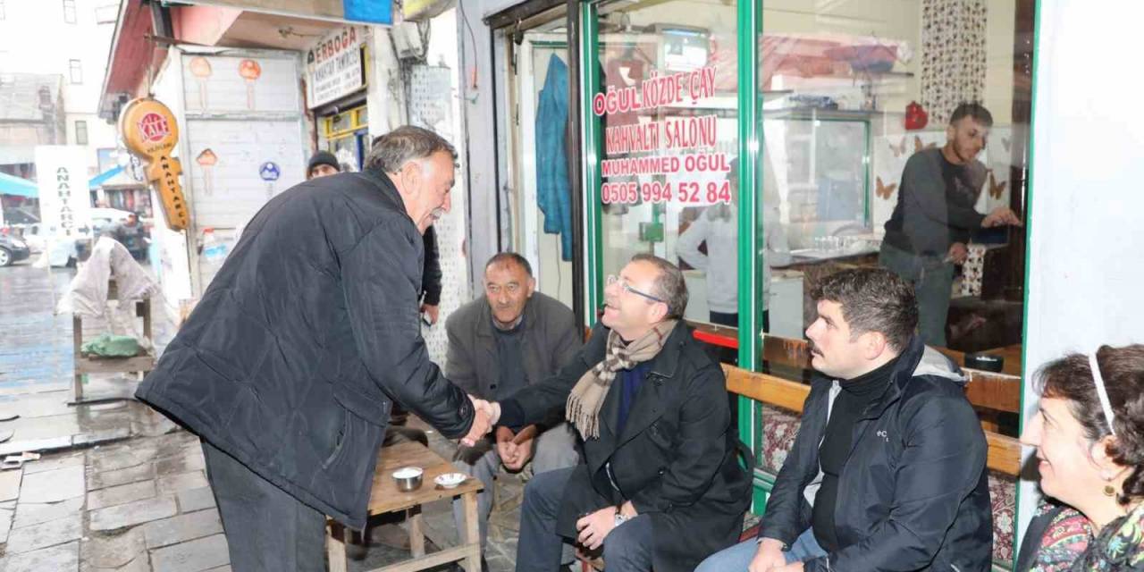 Vali Ziya Polat, Vatandaşlarla Közde Çay İçti