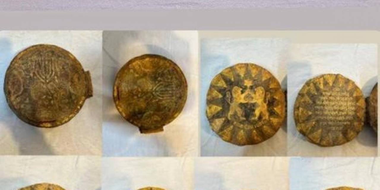 Diyarbakır’da 1400 Yıllık İbranice Altın Yazmalı Dini Motifli Deri Kitap Ele Geçirildi