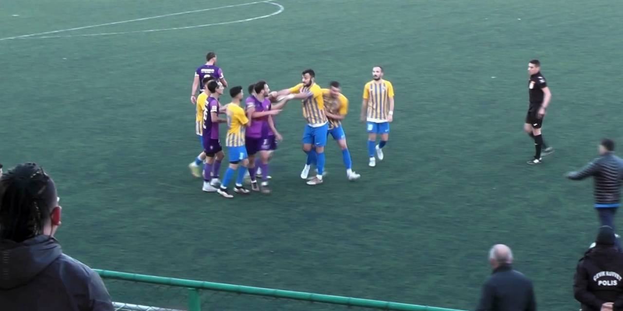 Amatör Ligde Uzatmalarda Atılan Beraberlik Golü, Yeşil Sahayı Karıştırdı