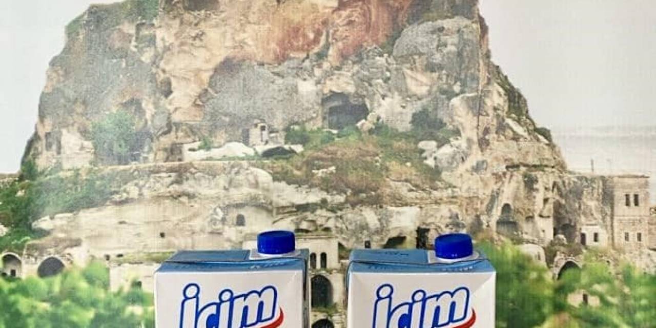 Belediyeden Çocuklara Süt İkramı