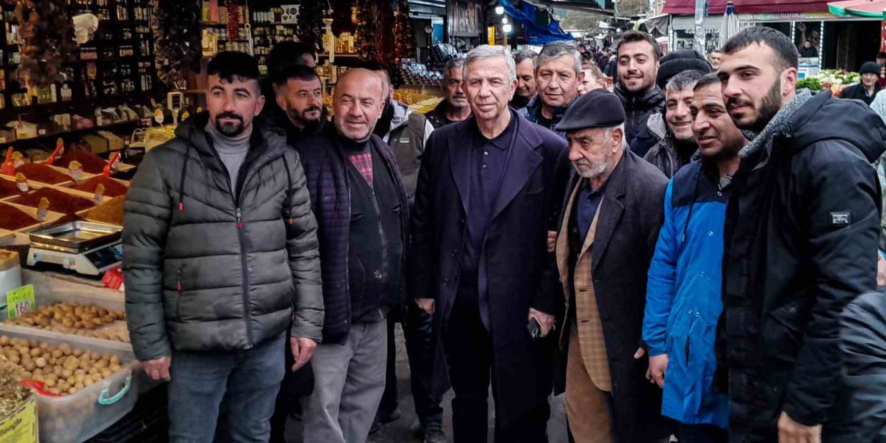 Mansur Yavaş Ulus Esnafı Ve Vatandaşlarla Bir Araya Geldi
