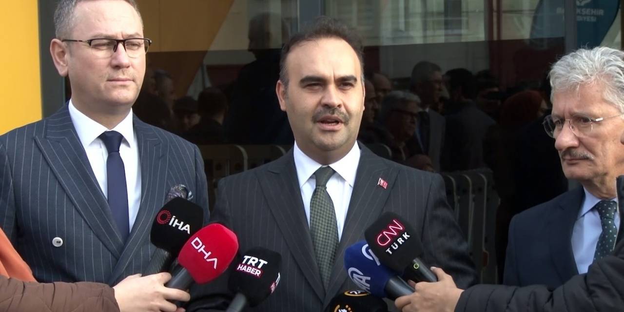 Sanayi Ve Teknoloji Bakanı Kacır:"İşsizlik Rakamı Yüzde 8.5 La, Son 11 Yılın En Düşük Seviyesine Gerilemiş Oldu"