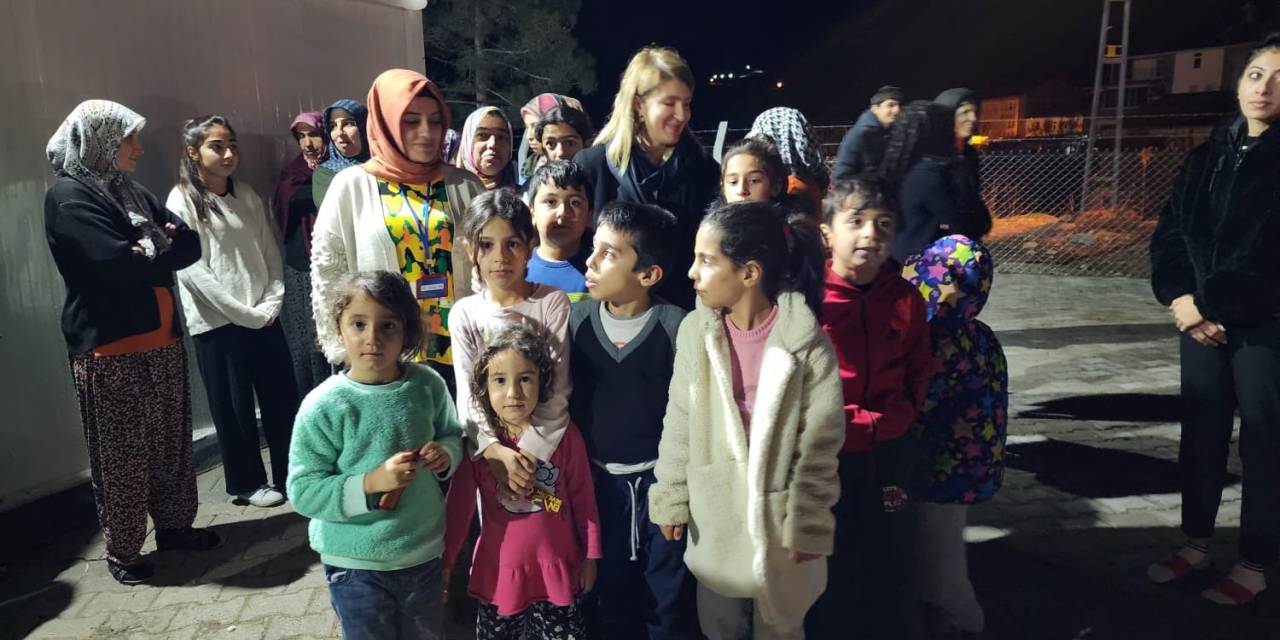 Milletvekili Ölmeztoprak Konteyner Kent Sakinlerini Yalnız Bırakmadı