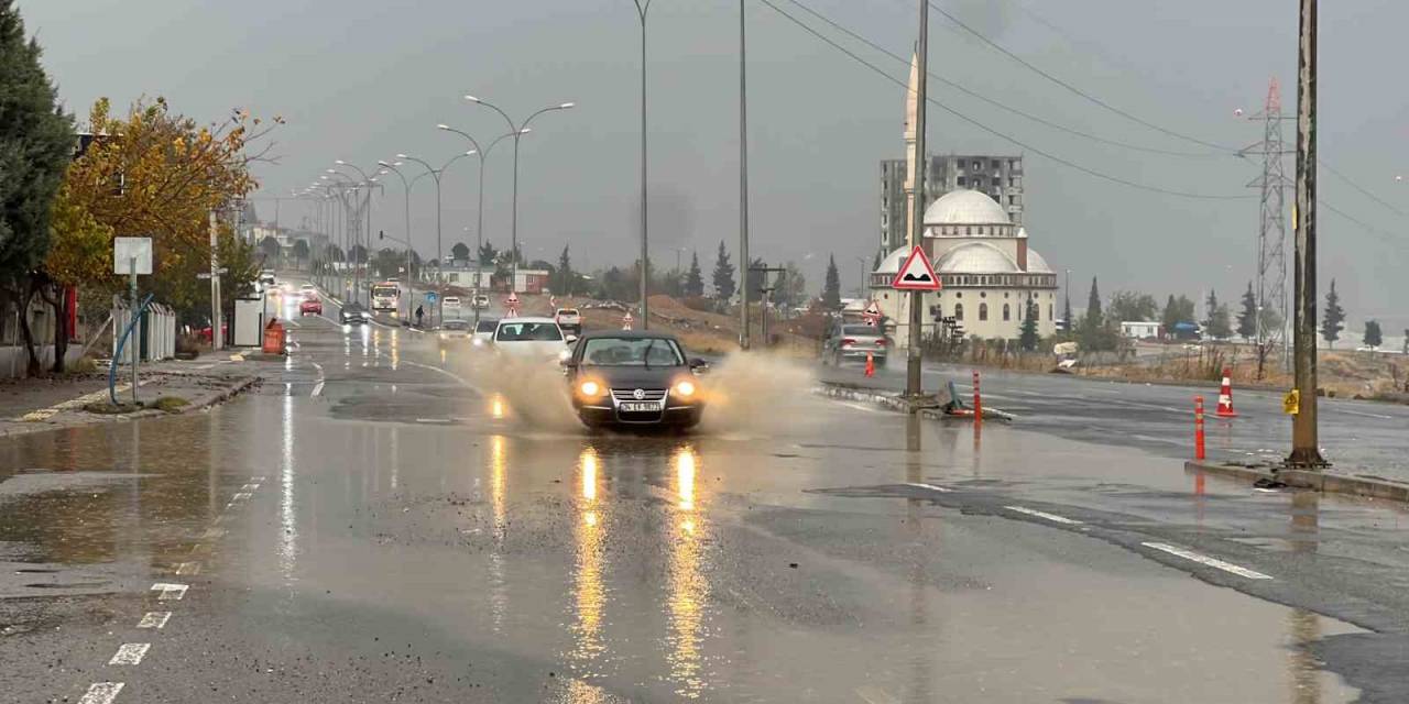 Kahramanmaraş’ta Sağanak Yağışı Etkili Oluyor