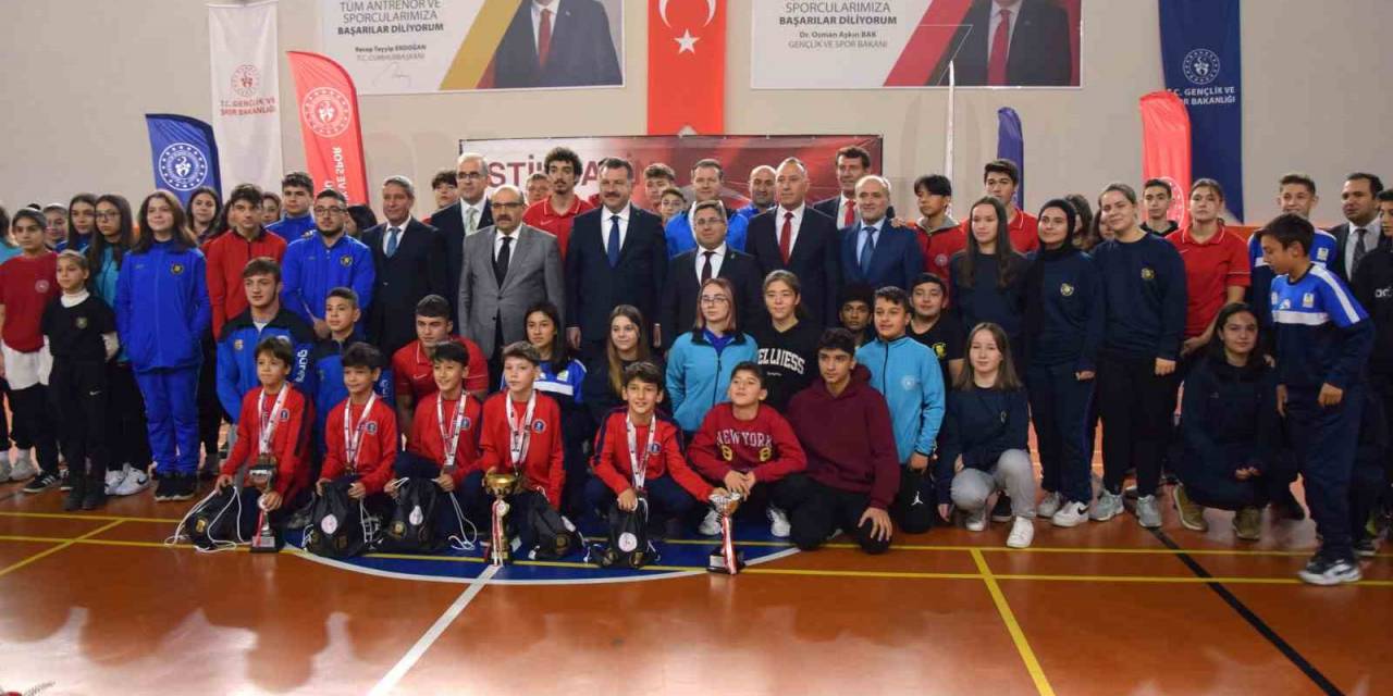 Balıkesir’de Spora Ve Sporcuya Tam Destek