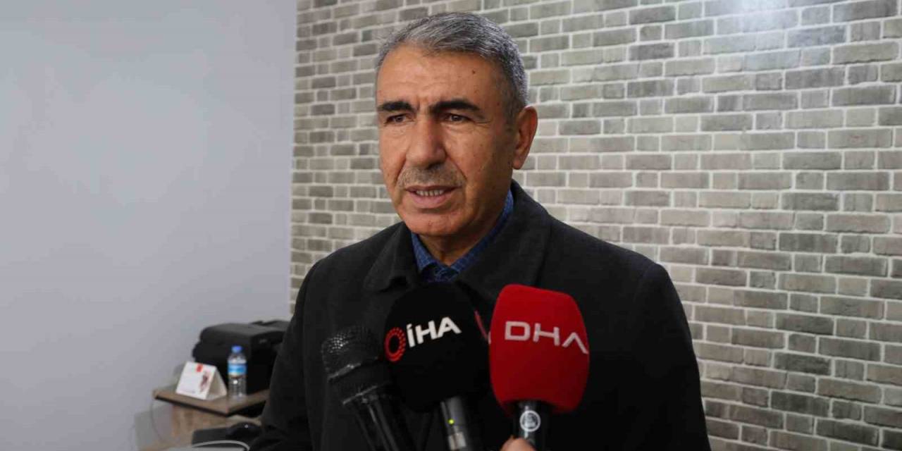 Bulduğu Ziynet Eşyası Dolu Çantayı Dokunmadan Sahibine Teslim Etti