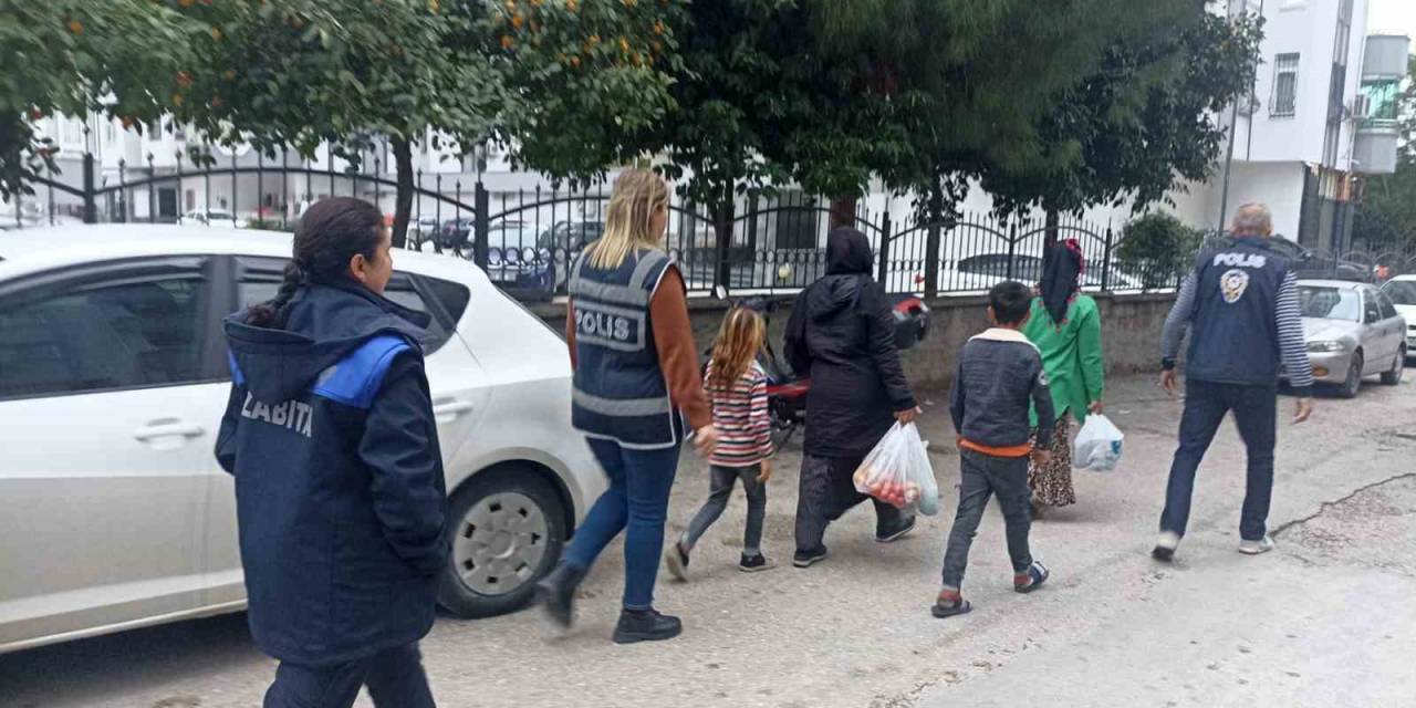 Adana’da Cam Silen Ve Dilenen Şahıslar Gözaltına Alındı