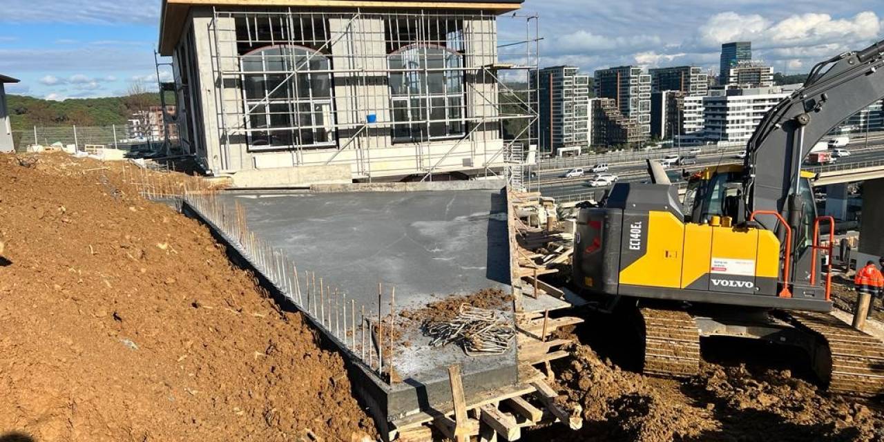 Kağıthane’de Yapılan Millet Bahçesinin Çalışmaları Hız Kesmeden Devam Ediyor