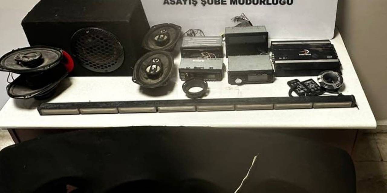 Otomobil Hırsızlığı Şüphelisi 3 Kişi Tutuklandı