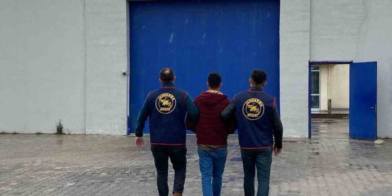 15 Yıl Hapis Cezası İle Aranan Şahsı Jasat Yakaladı
