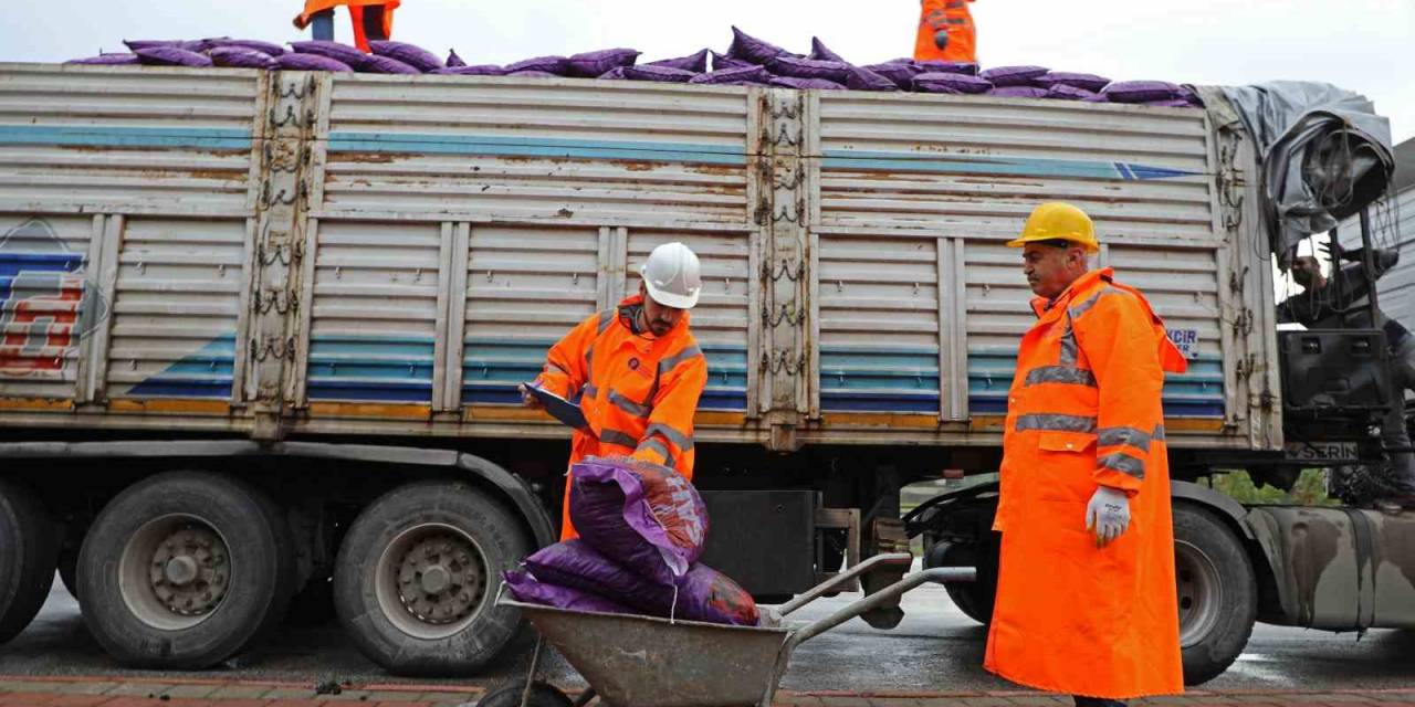 Denetime Takılan 535 Ton Kömür Antalya Dışına Çıkarıldı