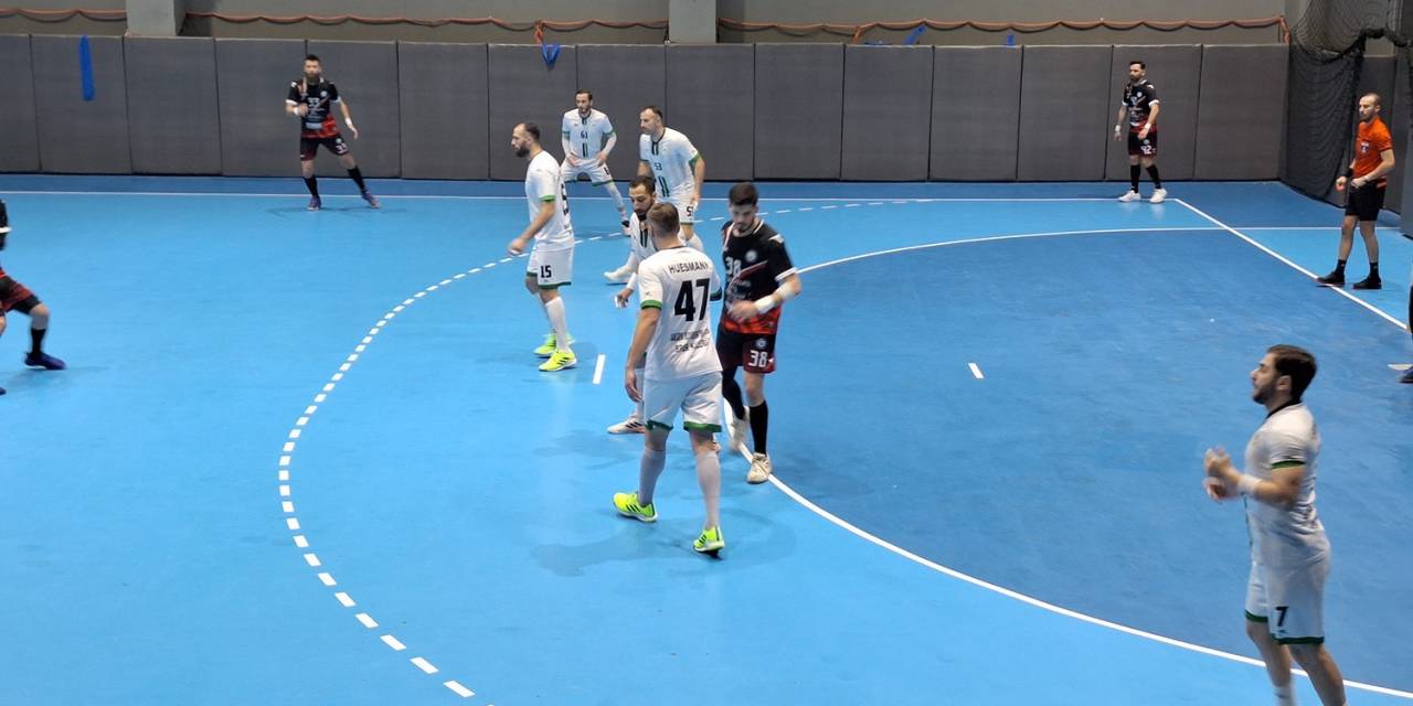 Sakarya Büyükşehir Hentbol Galibiyet Serisine Bursa’da Devam Etti