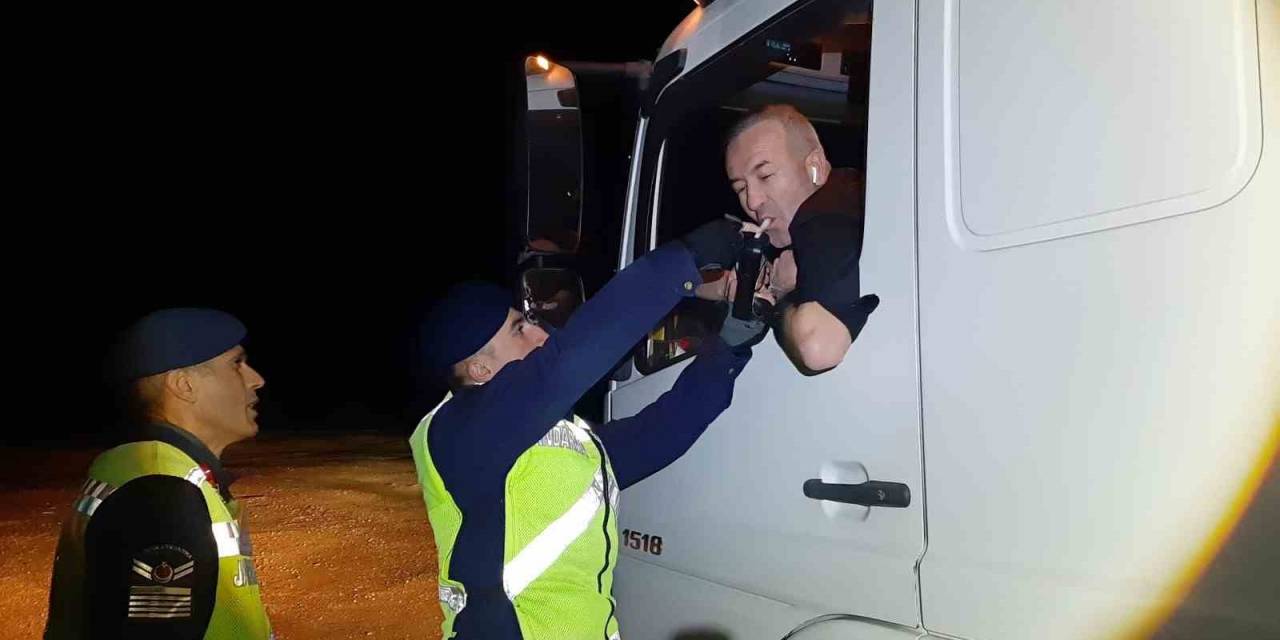 Sürücüler Alkol Denetiminden Geçti
