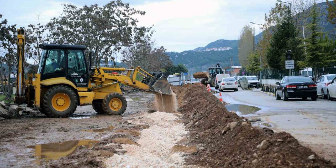 Yeni Otogar Yolunda Çalışmalar Devam Ediyor