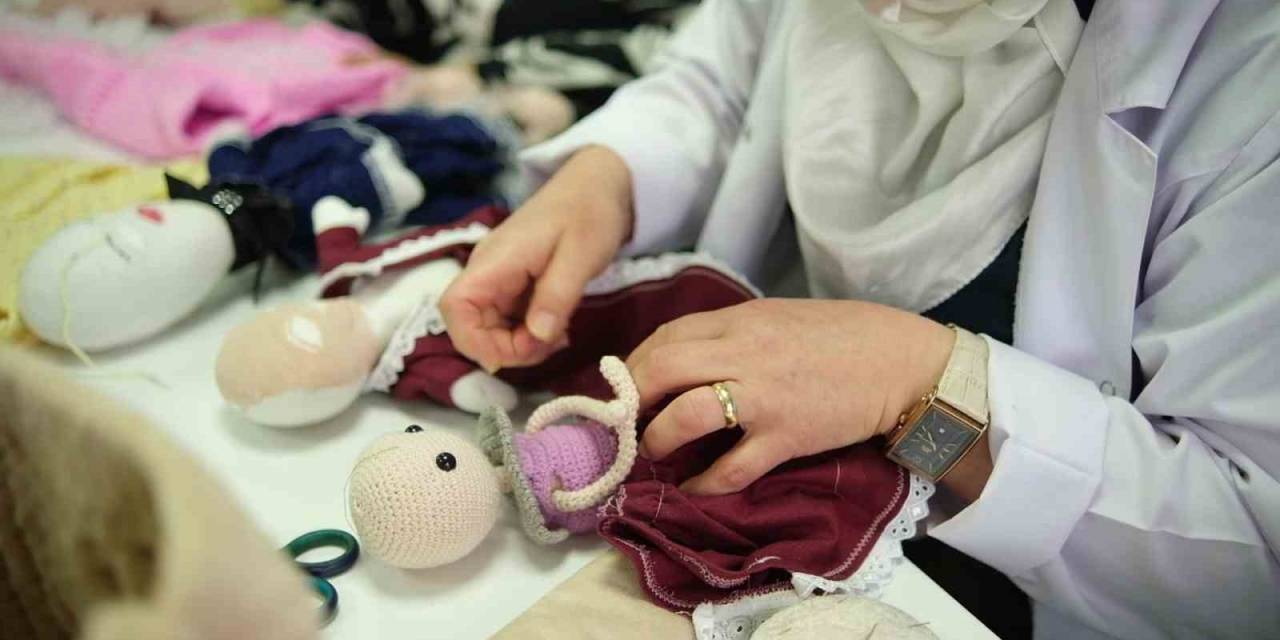 Tekkeköy’den Gazzeli Çocuklar İçin Oyuncak Bebek