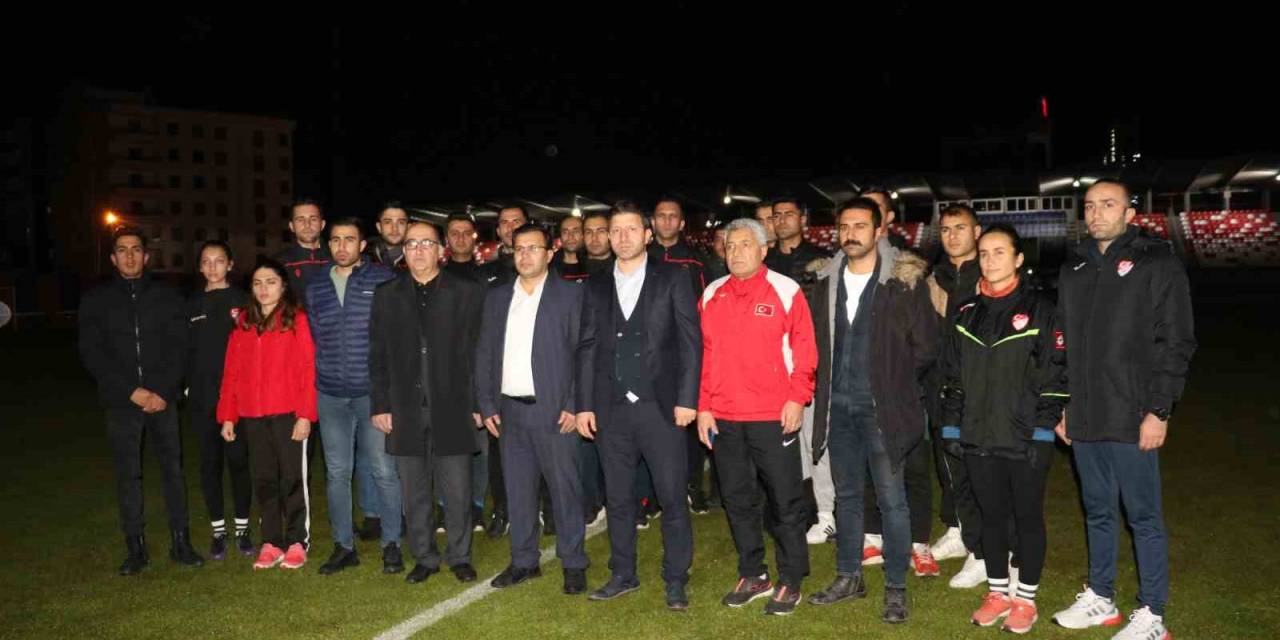 Van’da Hakemler Maça Çıkmama Kararı Aldı