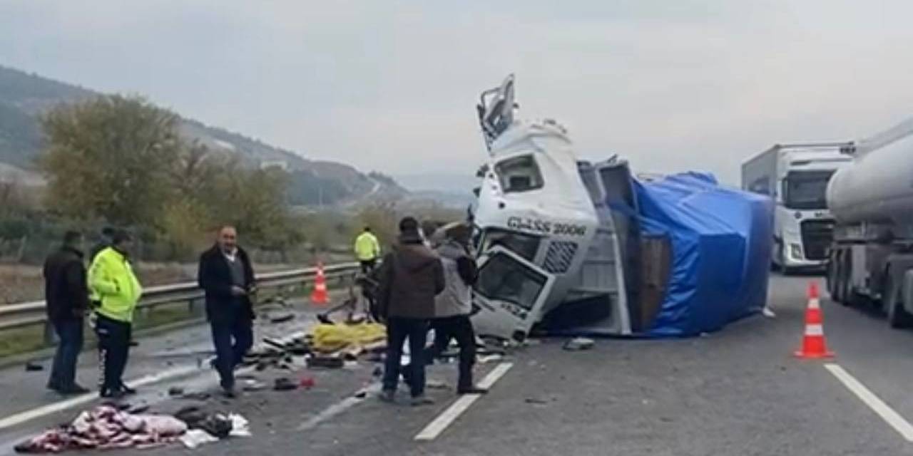 Osmaniye’de Kamyon Tıra Arkadan Çarptı: 1 Ölü