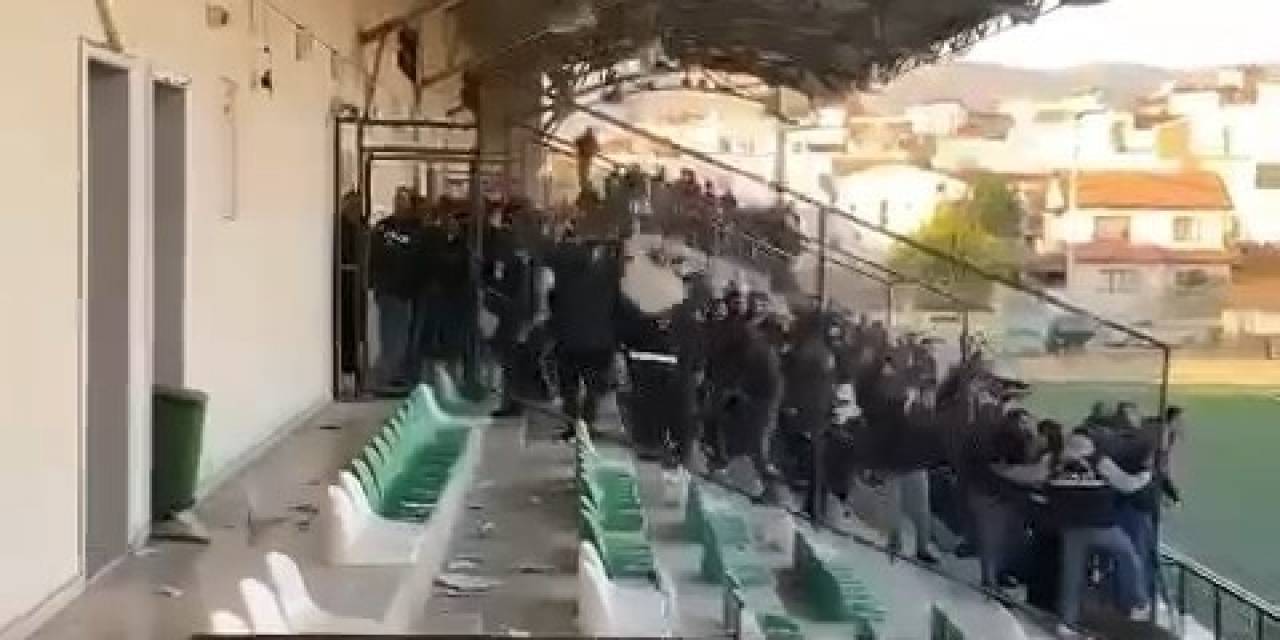 Amatör Maçta Koltuklar Havada Uçuştu