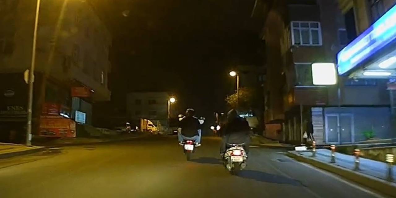 Ataşehir’de Motosikletlinin Tek Teker Üzerinde Tehlikeli Yolculuğu Kamerada