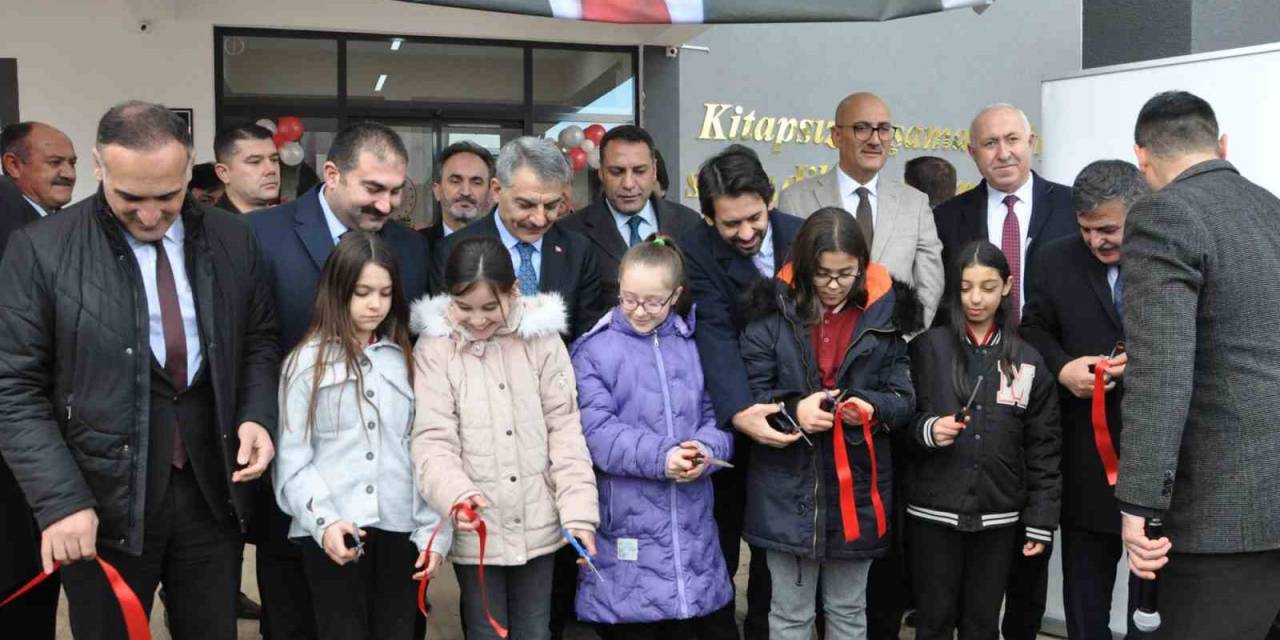 Sorgun İlçe Halk Kütüphanesi Törenle Açıldı