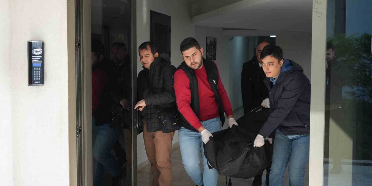 Müdür Yardımcısı Boğazı Bıçakla Kesilmiş Halde Bulundu