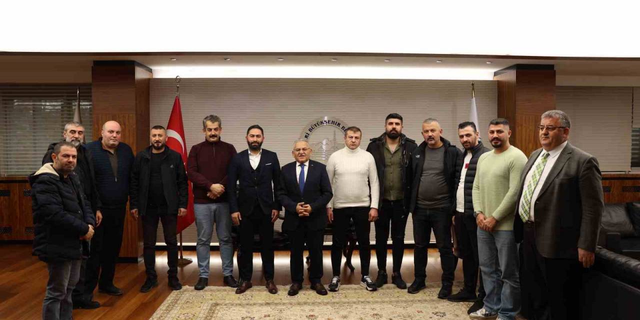 Esnaflardan Büyükkılıç’a Destek: “Memduh Başkanımızın Yanında, Sonuna Kadar Arkasındayız”