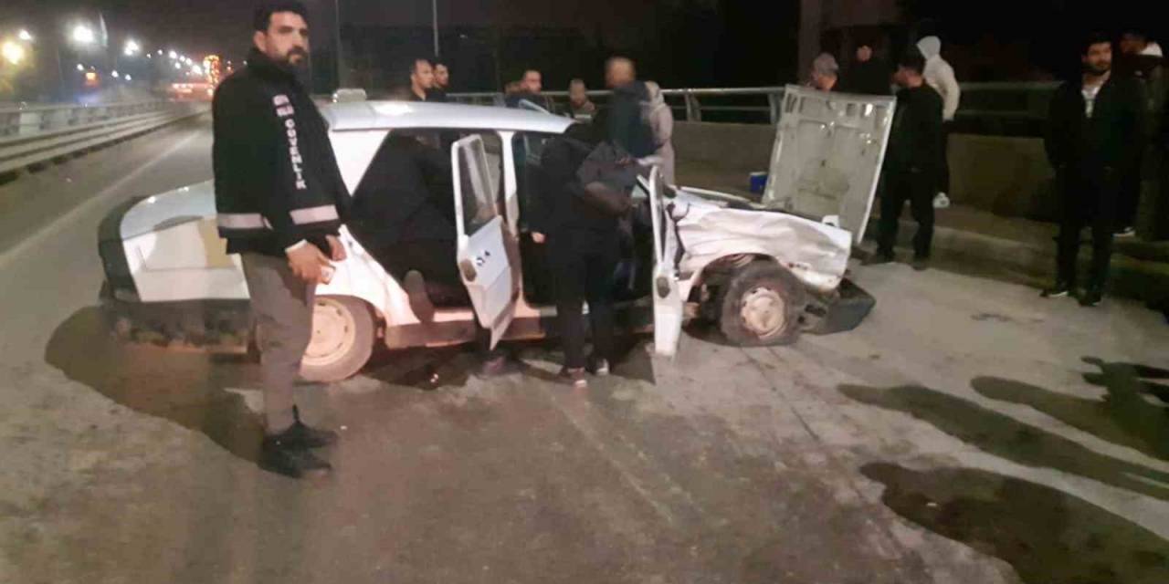 İki Otomobil Çarpıştı: 1 Yaralı