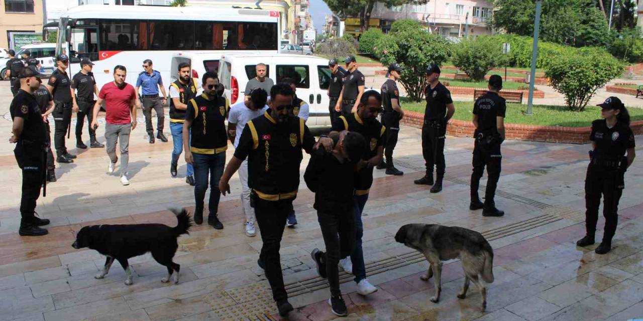 Adliyede Bıçaklama Olayı İle İlgili İddianame Hazırlandı