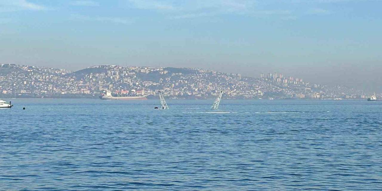 Kocaeli’de Tersanede Korku Dolu Anlar: Yüzer Havuz Battı