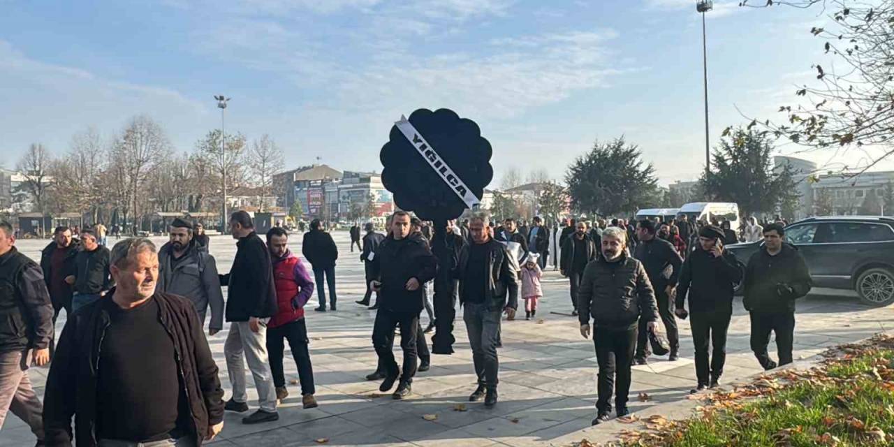 Chp Milletvekilinin "Yobaz" Açıklamasına Tepkiler Sürüyor