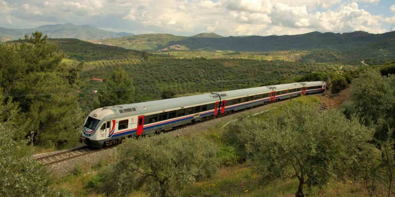 ‘Göller Ekspresi’ İzmir İle Isparta Arasında Gündüz Seferlerine Başlıyor