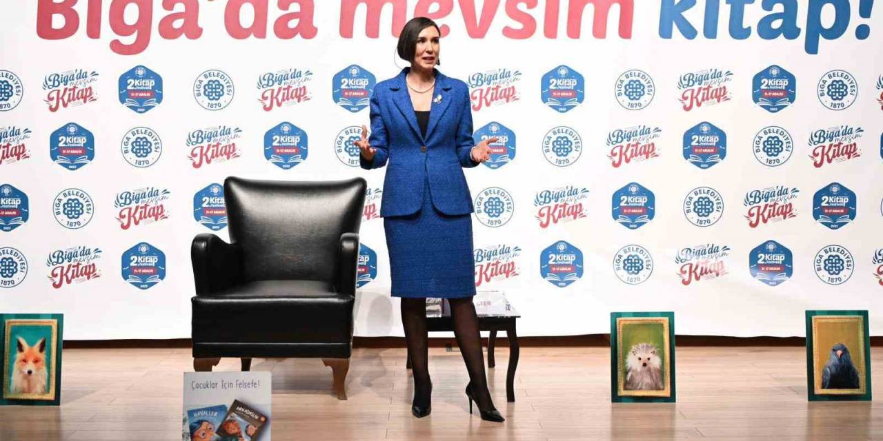 Deniz Alter, Biga Kitap Festivali’nde Okurlarıyla Buluştu