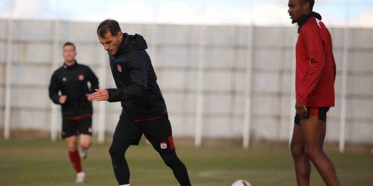 Sivasspor’da Başakşehir Maçı Hazırlıkları Başladı
