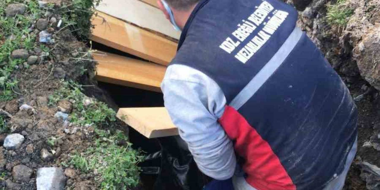 Pallada Gemisinin Ukraynalı Mürettebatı Kimsesizler Mezarlığına Defnedildi