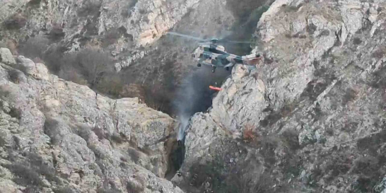 Amasya’da Kayalıklardan Düşen Vatandaş Askeri Helikopterle Kurtarıldı