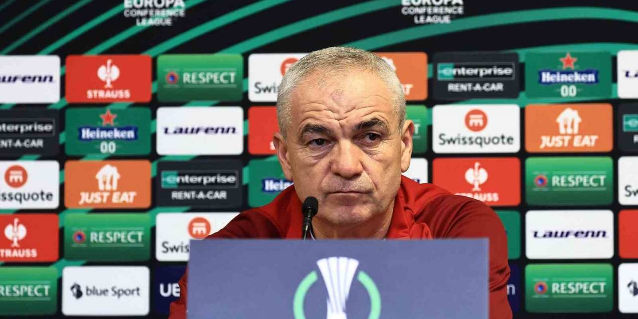 Rıza Çalımbay: "Genç Arkadaşlara Şans Vereceğiz"