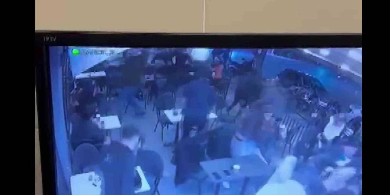 Adana’da Starbucks’a Yapılan Silahlı Saldırının Güvenlik Kamera Görüntüleri Ortaya Çıktı