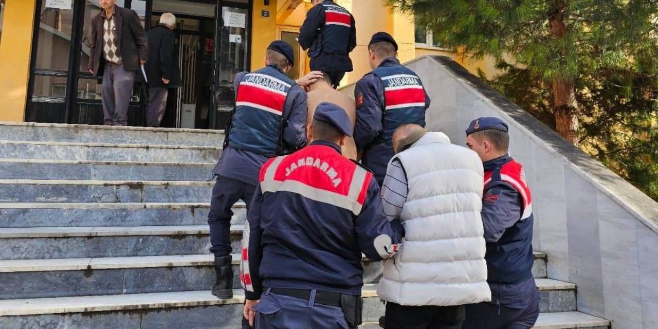 Kütahya’da Haklarında 39 Yıl Ve 40 Yıl 6 Ay Kesinleşmiş Hapis Cezası Bulunan 2 Hükümlü Yakalandı