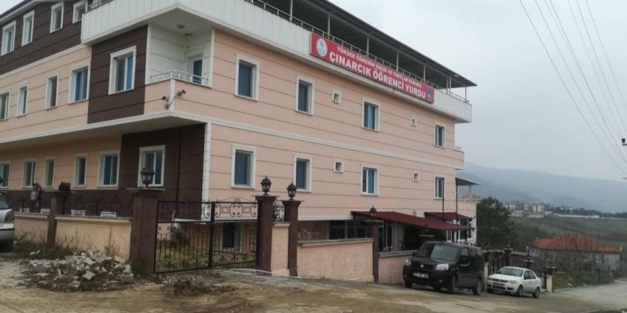 Yalova’da Gıda Zehirlenmesi Şüphesiyle Hastaneye Başvuran 15 Öğrenci Taburcu Edildi