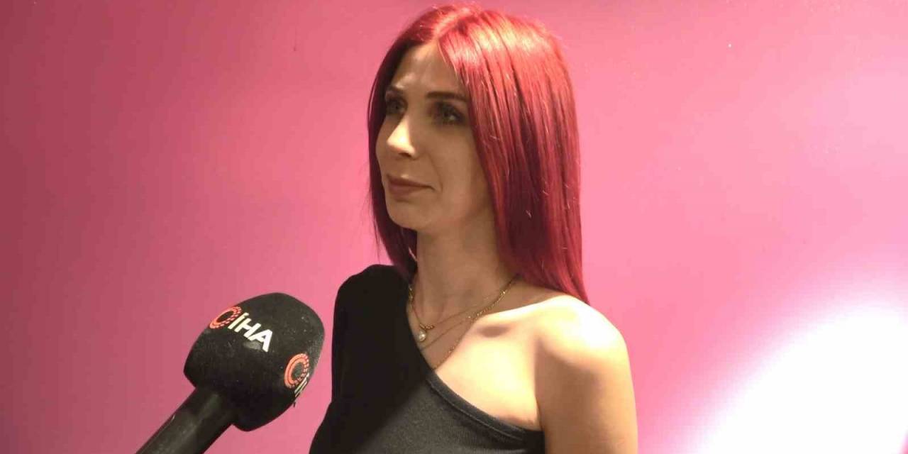 Boşanmaya Düğüne Gider Gibi Gitmişti...o Kadın Konuştu