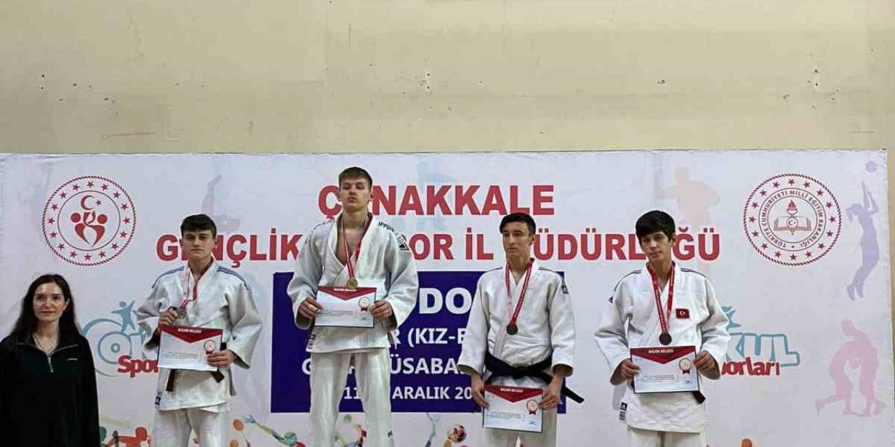 10 Madalya İle Geri Döndüler