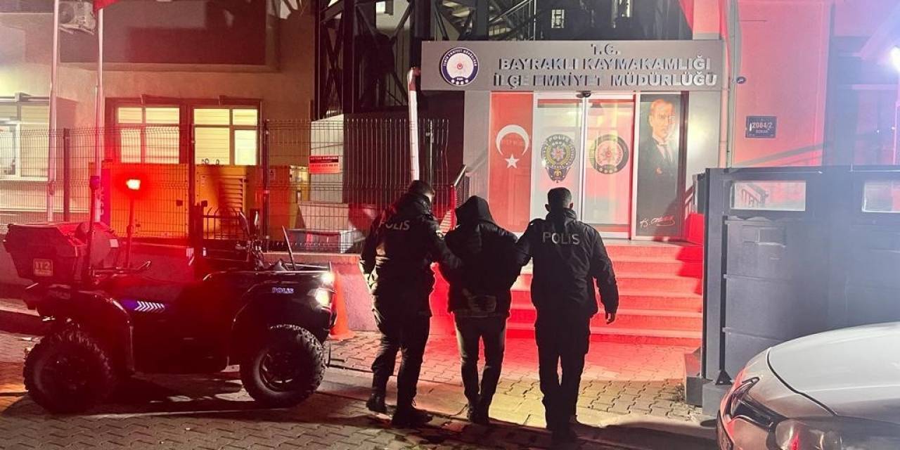 İzmir’de Atv’li Polisler, Hırsızlık Zanlısını Yakaladı