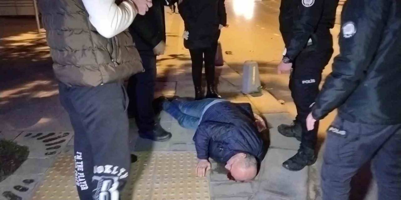 Maltepe’de Alkollü Şahıs Yere Düşüp Kafasını Kaldırıma Çarparak Yaralandı