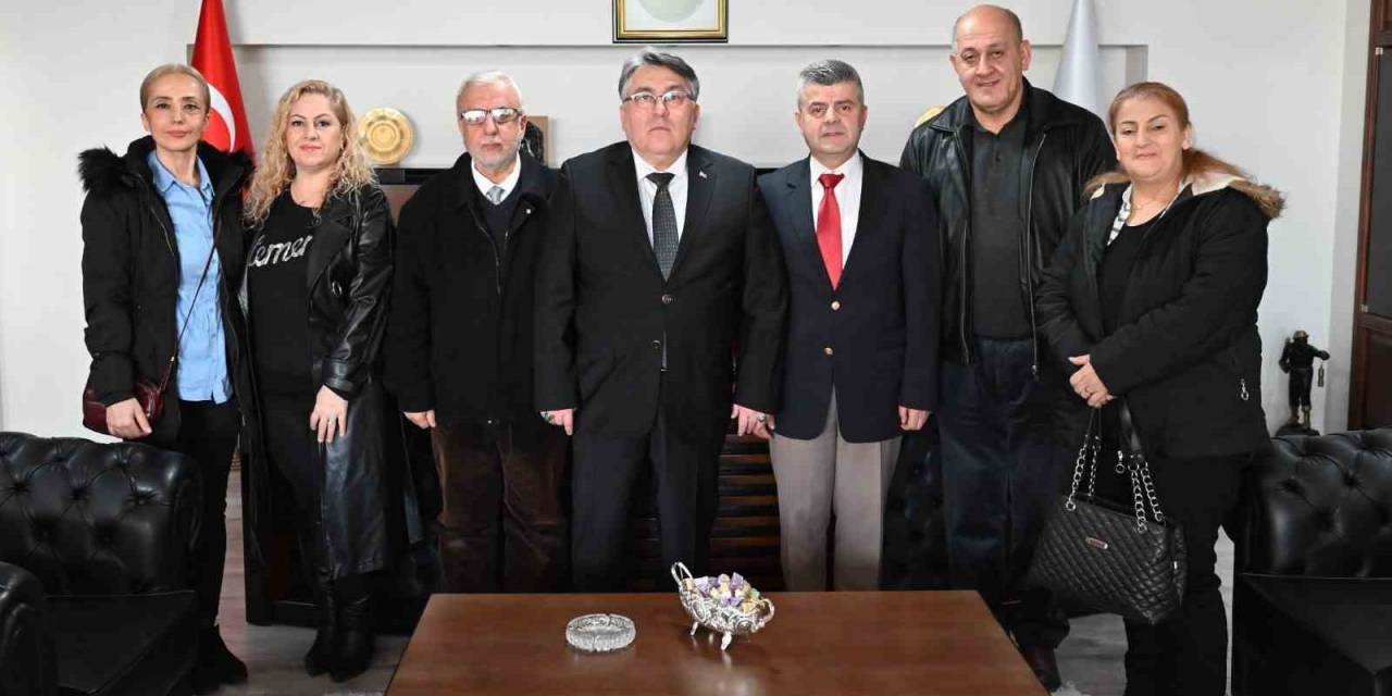 Evrensel Madde Bağımlılığı İle Mücadele Eğitim Derneği’nden Rektör Özölçer’e Ziyaret