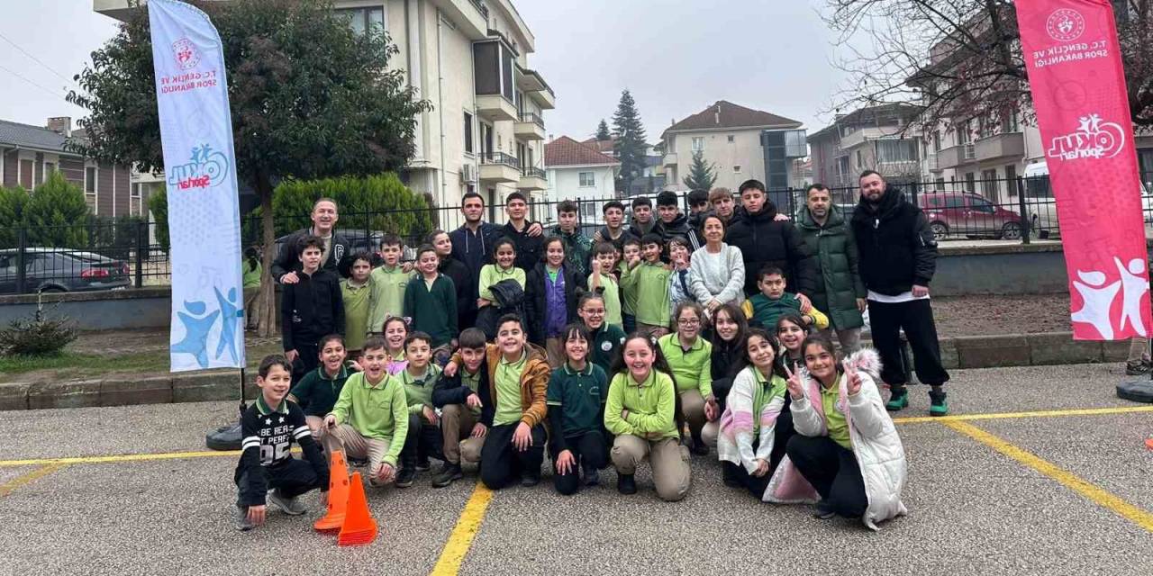 İlkokul Fiziksel Etkinlikleri Oyunları Devam Ediyor