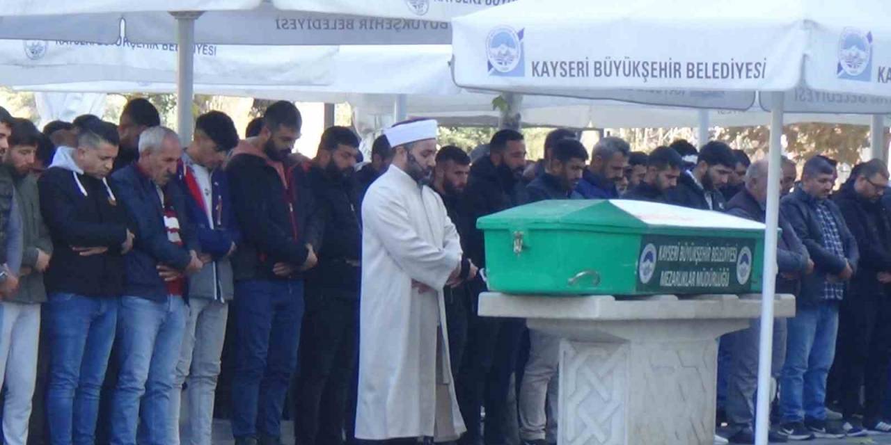 Cinayete Kurban Giden Şahıs Toprağa Verildi